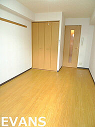 アクシーズVII 302 3階1Kのリビング/ダイニング