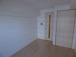 BPRレジデンス川口 201 2階1Kのリビング/ダイニング