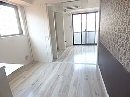 ポルテフォルトゥーナ蕨 401 4階1DKのリビング/ダイニング