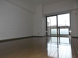 リヴェール川口 104 1階3LDKのリビング/ダイニング