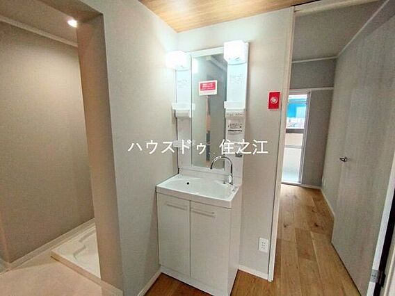 白で統一された...