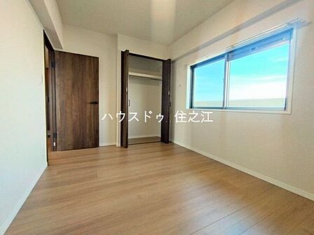 全室に収納がございますのでお部屋の中がスッキリ片付きますよ