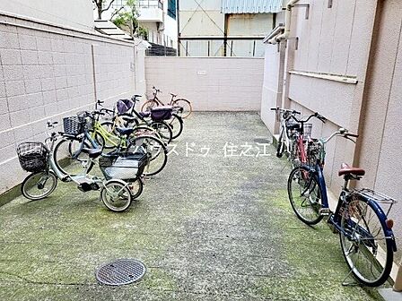 ★駐輪場も区画数はたくさんございます。空き状況の確認はお気軽にお申し付け下さい。