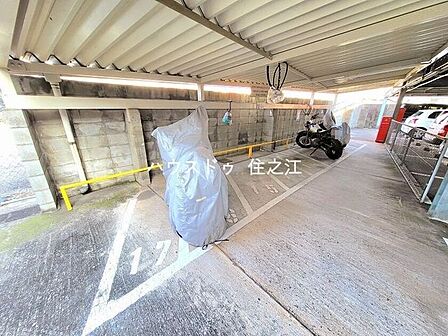 ★バイク置場。最新の空き状況の確認はお気軽にお申し付け下さい。