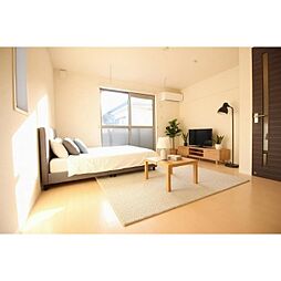 コルネ・シー・ボーン 202 2階ワンルームのリビング/ダイニング