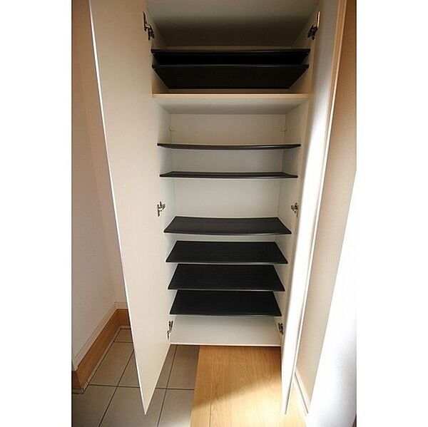 detached 茨城県かすみがうら市稲吉2丁目

地図を見る