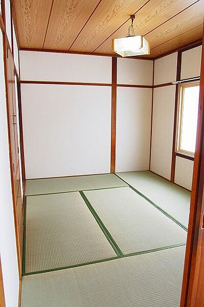 detached 北海道名寄市字緑丘

地図を見る