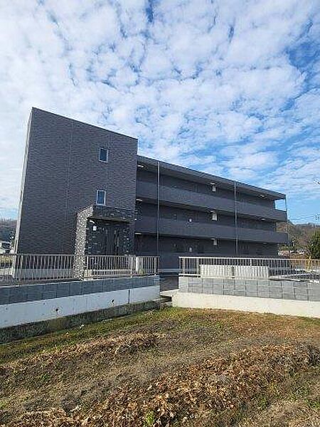 アリビオ ｜広島県福山市高西町川尻(賃貸マンション1LDK・3階・40.65㎡)の写真 その1