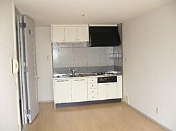 サンビレッジ城東　A・B 2階3LDKの室内