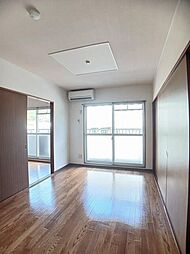 ルミエール谷中 2階3DKの室内