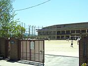 京都市立西賀茂中学校（563m）