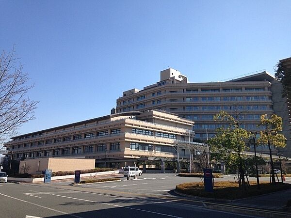 画像25:山梨県立中央病院654m
