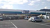 DCMくろがねや和戸店409m