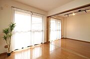きれいな洋室