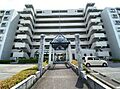 7階建ての立派...