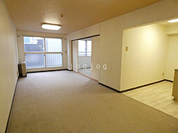 山鼻ロイヤルハイツ 205 2階2LDKのリビング/ダイニング