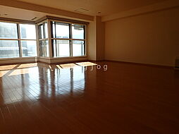 エルミタージュユリ 701 7階2LDKのリビング/ダイニング