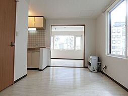 Ｋ−89 305 3階1LDKのリビング/ダイニング