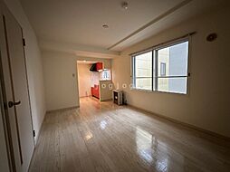 ＲＴII 305 3階1LDKのリビング/ダイニング