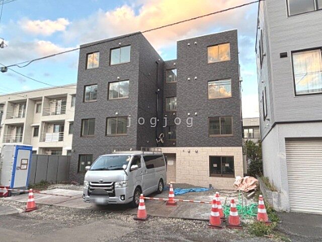 3 / 24