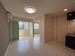 グランデージ松ヶ丘 101 1階1LDKのリビング/ダイニング