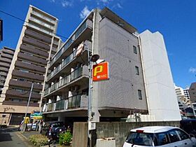 ラルジュ大濠  ｜ 福岡県福岡市中央区荒戸１丁目（賃貸マンション1DK・2階・31.59㎡） その1