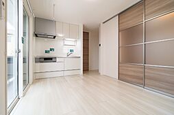 宇都宮芳賀ライトレール線 陽東3丁目駅 徒歩28分の賃貸アパート 1階1LDKのリビング/ダイニング