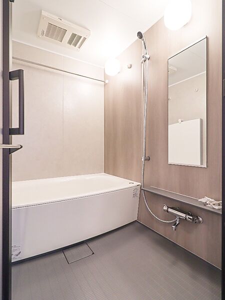 apartment 栃木県宇都宮市陽東３丁目２７－３　ウィスタリア１F