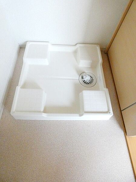 apartment 栃木県宇都宮市陽東３丁目２７－３　ウィスタリア１F