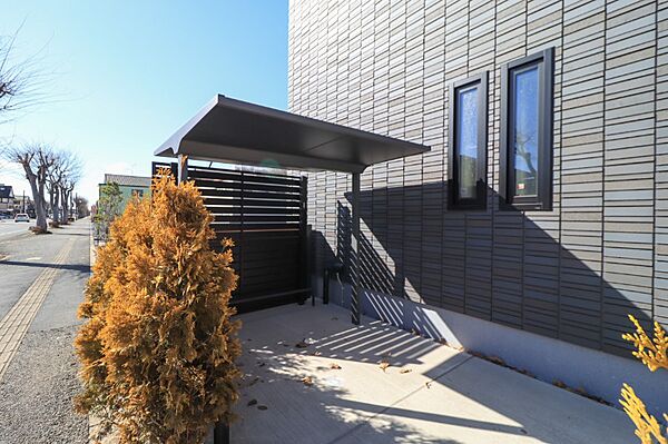 apartment 栃木県宇都宮市陽東３丁目２７－３　ウィスタリア１F