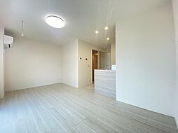 ロイヤルタウン八戸 101 1階1LDKのリビング/ダイニング