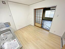 マンションかどわき 102 1階2DKのリビング/ダイニング