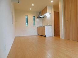 エルメゾンラクワット 1階ワンルームのリビング/ダイニング