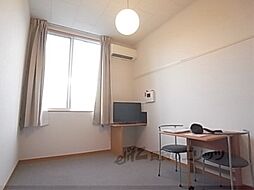 レオパレス勧修寺 2階1Kのリビング/ダイニング