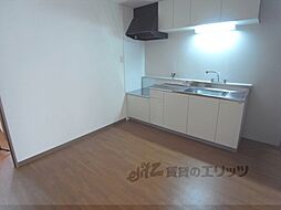 近鉄京都線 桃山御陵前駅 徒歩29分の賃貸マンション 2階2DKのリビング/ダイニング