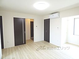 JR東海道・山陽本線 長岡京駅 徒歩30分の賃貸アパート 1階1LDKのリビング/ダイニング