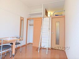 レオパレス宇治伊勢田 2階1Kのリビング/ダイニング