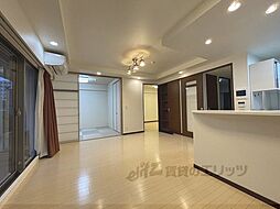 ネバーランド桃山 203 2階3LDKのリビング/ダイニング