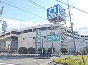 イズミヤ　六地蔵店まで600メートル