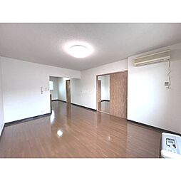 ピュアライフ花園 3-B 3階2LDKのリビング/ダイニング