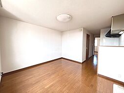 レジデンスベルビュー 2-B 2階1LDKのリビング/ダイニング