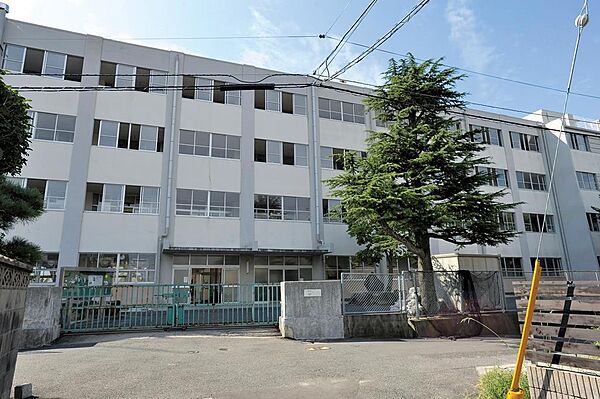 画像26:下関市立安岡小学校(1、417m)