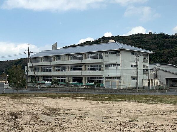 画像17:下関市立川棚小学校(1、060m)