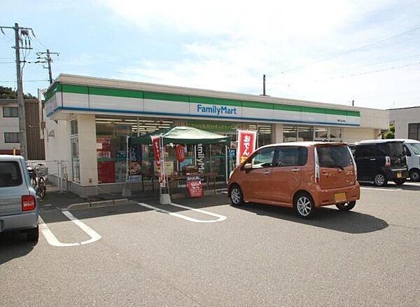 周辺：ファミリーマート下関王司上町店(642m)