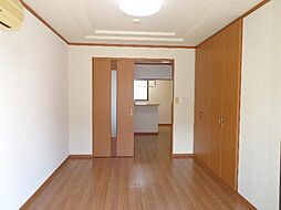 メゾン・エトワール 102 1階2LDKのリビング/ダイニング