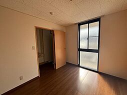 レオパレスしおかぜII 201 2階2LDKのリビング/ダイニング