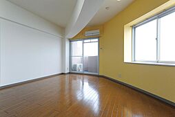 シーサイドパレス 701 7階ワンルームのリビング/ダイニング