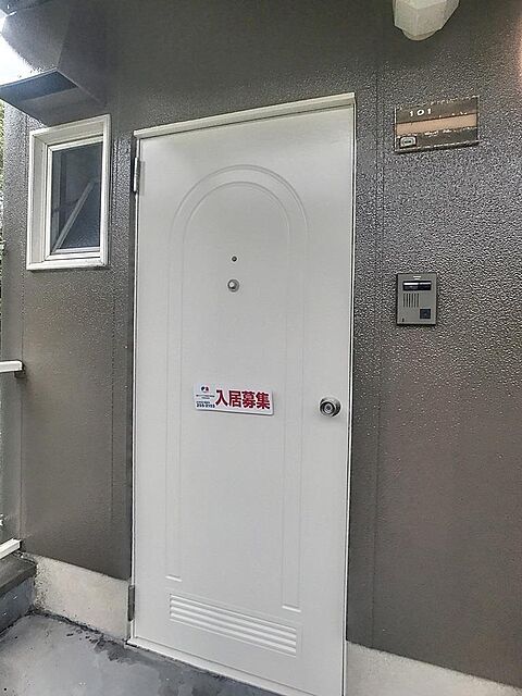7 / 11