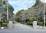 下関市立東部中学校(922m)