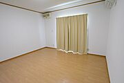 寝室ゆったり9.6帖